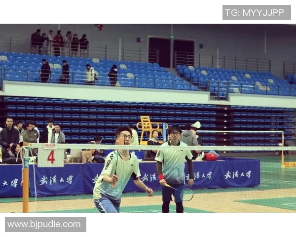 武汉羽毛球队的崛起与发展探秘展现羽毛球运动的力量与魅力 武汉羽毛球队的崛起与发展探秘展现羽毛球运动的力量与魅力