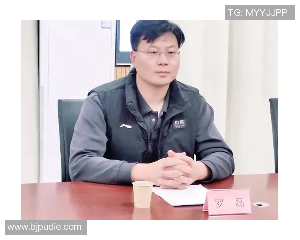 与杨静深度对话探索她的篮球生涯与成长故事