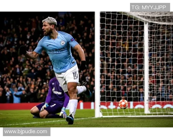 曼彻斯特与沙尔克2011年激战回顾：一场难忘的足球盛宴