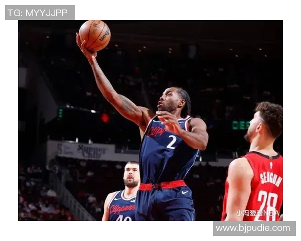 火箭队与快船队激战正酣比赛结果揭晓引发球迷热议