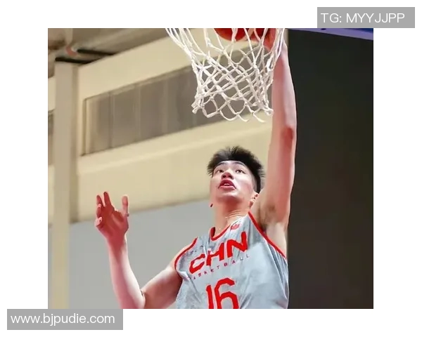 余嘉豪的成长之路与篮球梦想：从青涩少年到耀眼明星的蜕变历程