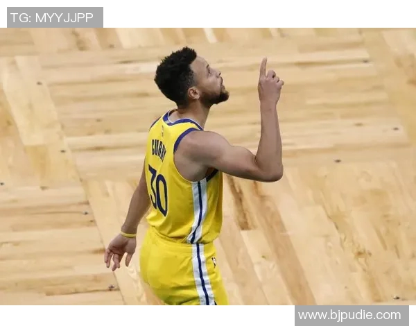 勇士与掘金激战正酣现场直播精彩瞬间全程回顾与分析