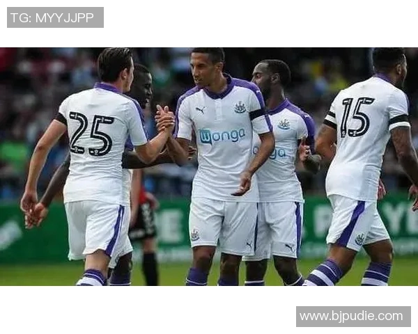 科克城与德利城激战正酣争夺爱尔兰足球超级联赛荣耀之路 科克城与德利城激战正酣争夺爱尔兰足球超级联赛荣耀之路