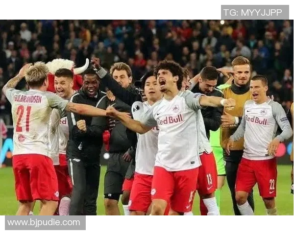 萨尔资堡主场迎战拜仁慕尼黑期待精彩对决与历史交锋回顾