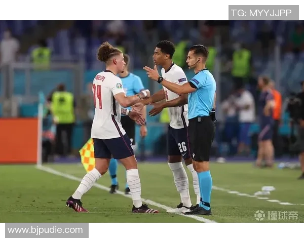 贝林厄姆：年轻球员如何在国际舞台上崭露头角与未来发展潜力分析